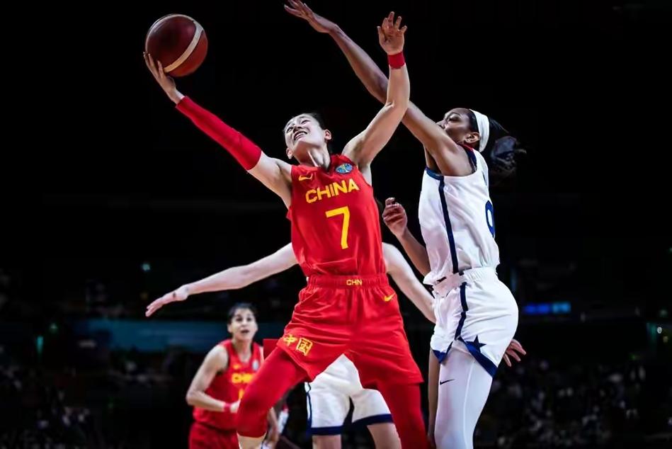 中国女篮和美国决赛完整回放高清