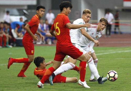 中国青年足球直播在线观看_青年足球比赛