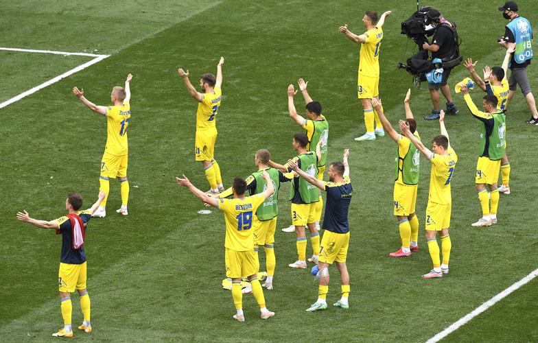 今日乌克兰足球赛直播视频