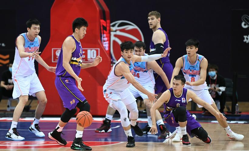 北京控股篮球直播在线直播_北京控股对新疆男篮的直播
