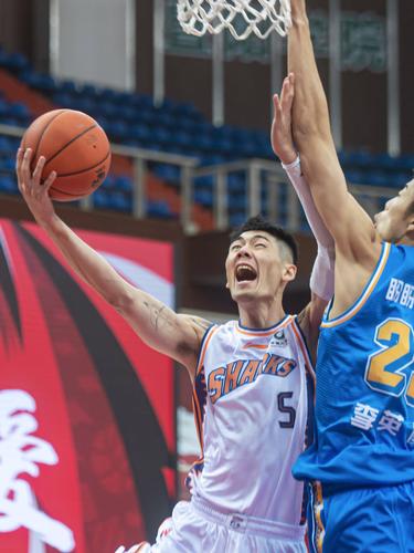 广东与上海篮球比赛结果