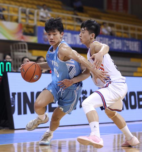 广东番禺中学篮球比赛直播