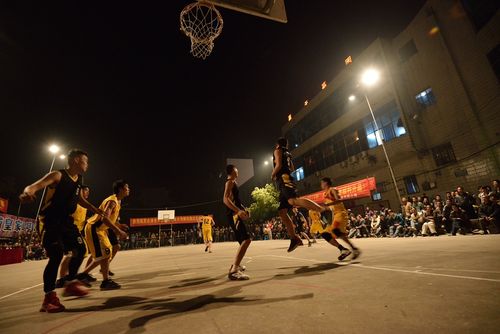 拜城篮球比赛_拜城篮球场