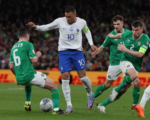 欧洲杯法国爱尔兰足球直播