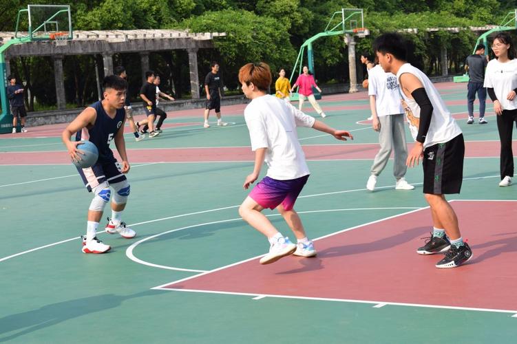 湖南省青年篮球直播赛