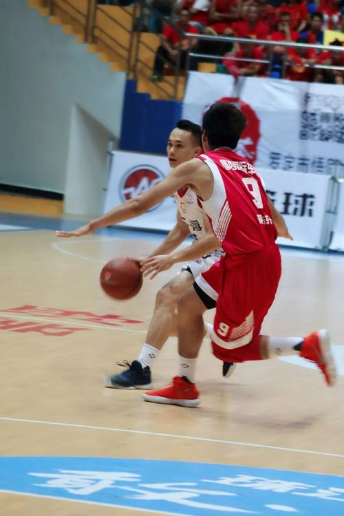 湛江篮球vs云浮直播