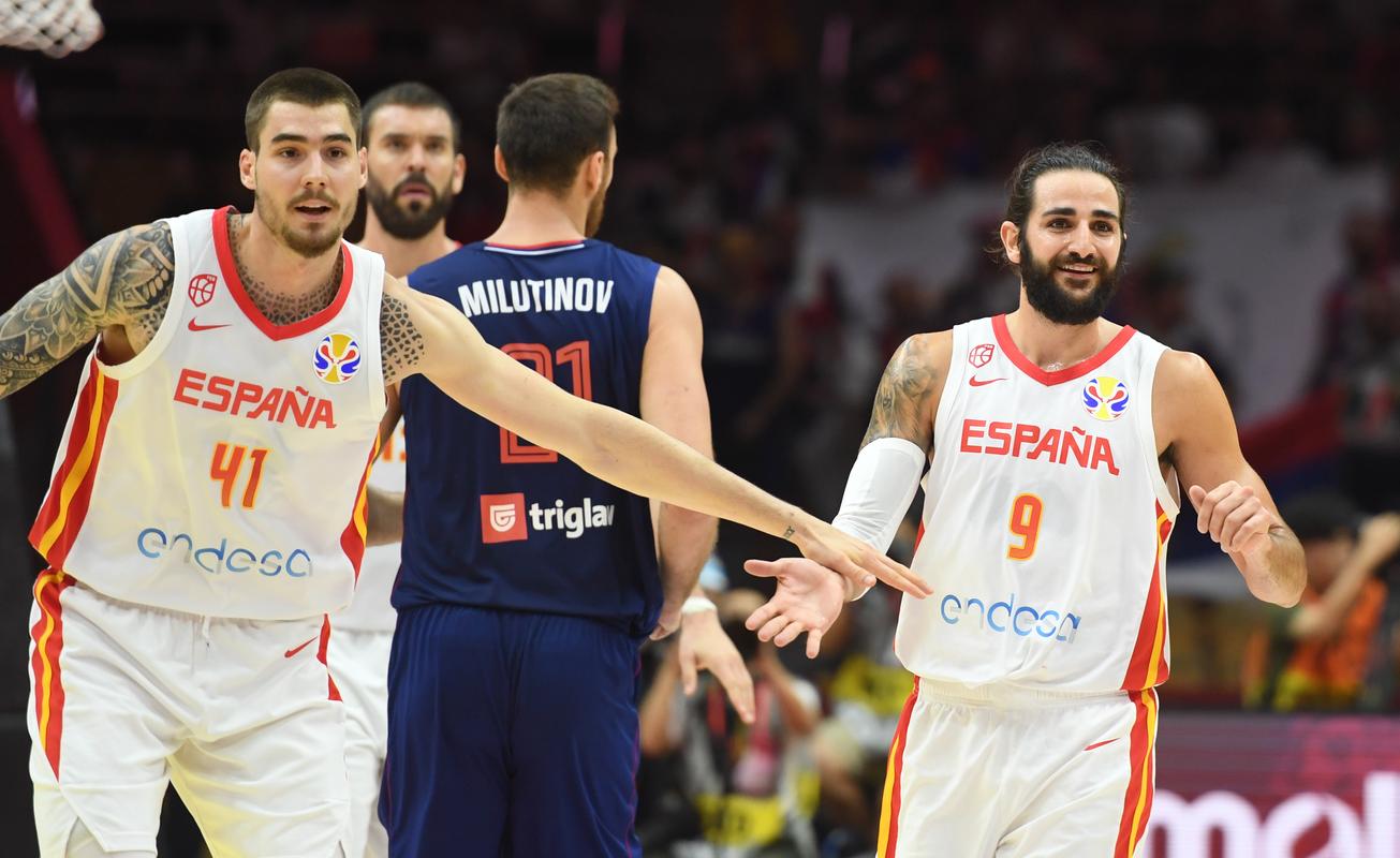 篮球世界杯西班牙vs拉脱维亚直播
