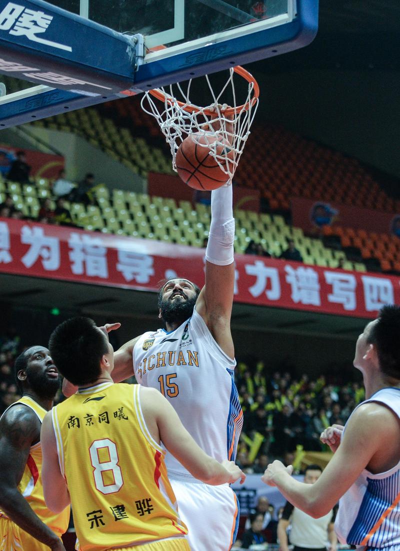 篮球直播南京vs四川
