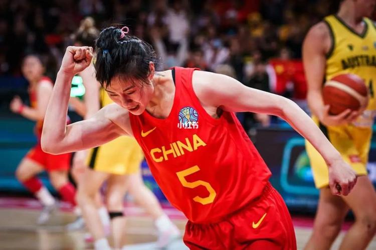 篮球直播比赛现场中国女篮