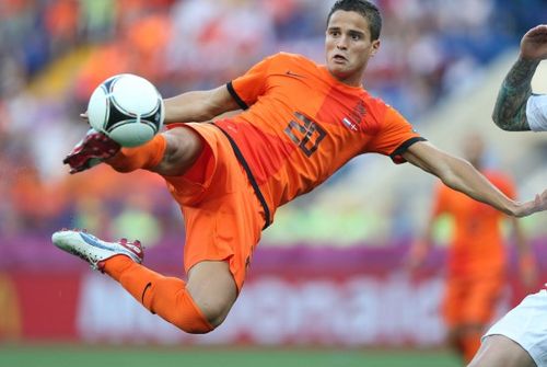 足球荷兰对丹麦直播_荷兰vs丹麦直播