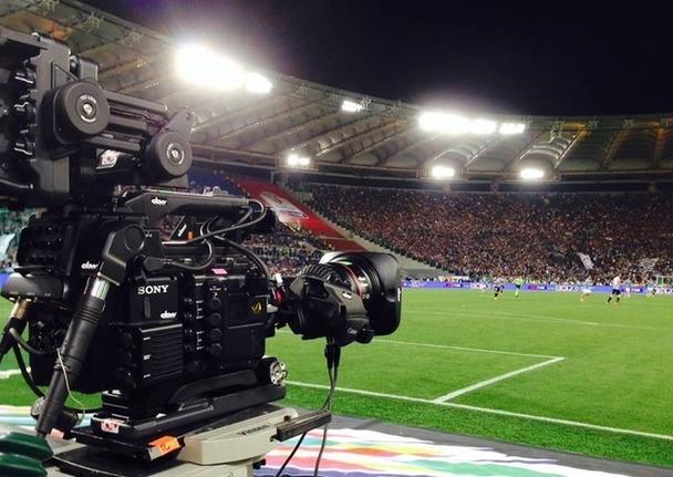 足球赛事直播摄像机_足球赛事直播怎么做
