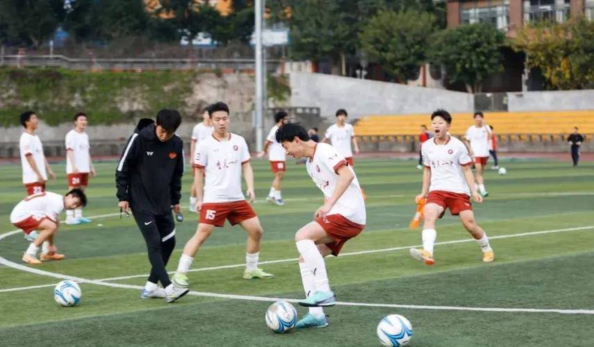 重庆市校园足球联赛在哪里直播